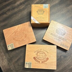 (4) Cigar Box